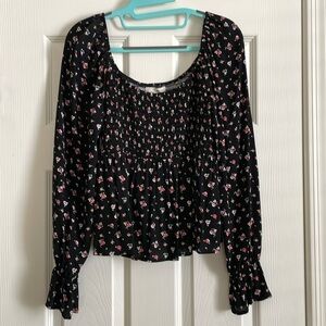 3 for $15 Daisy & Delilah floral top